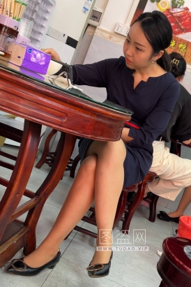 4K视频 圆扣黑高肉色 500M