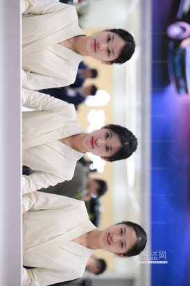 251125-46-129√三丝出海-肉丝踩鞋跟➕8k视频