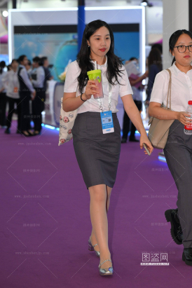 SH25-53-44√肉丝职工，下班了