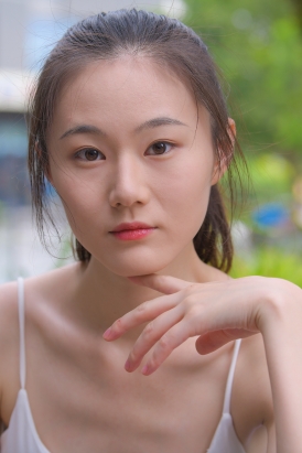 [一始专区] 清秀的女孩