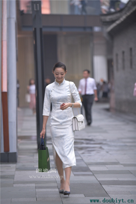 编码0016花色旗袍肉丝高跟