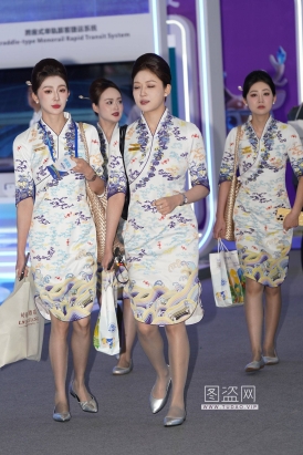 25空姐非CATA-高跟海航银色细高跟性感灰丝居然跟直播对上了