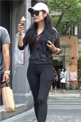 4k-鸭舌帽漂亮紧身弹力裤性感美女 [1.91 GB]