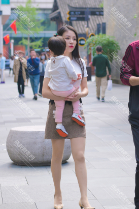 【J0153】韵味的肉丝美腿高跟辣妈