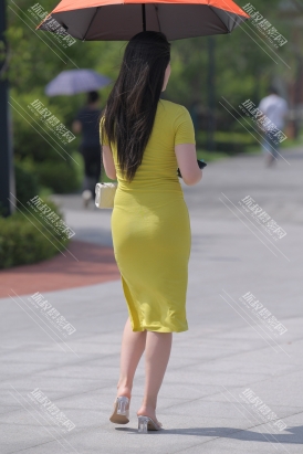 【M1254】黄色长裙美女