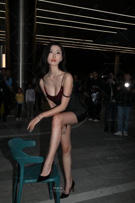 性感长腿美女网红（叶濛雨）