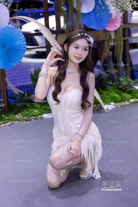 白裙白腿 糖粒盐