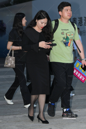 2566-22-31√黑丝轻熟女