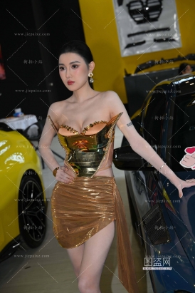 性感黄金战甲 - 小露娜