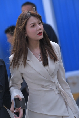 成熟妩媚的时尚美女VIP202304123