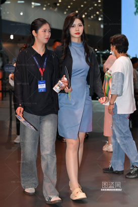 2561-57-56√肉丝拖鞋小姐姐