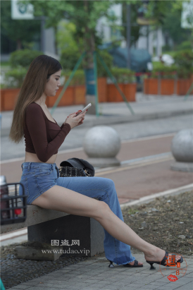 编码2757蓝色紧牛美腿凉高翘臀