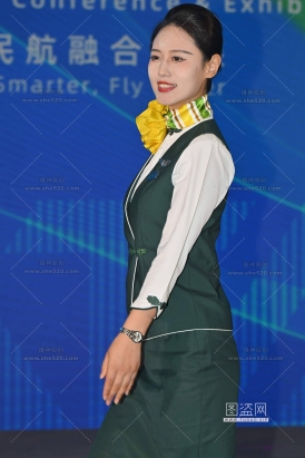 春秋航空-俩空姐演出秀