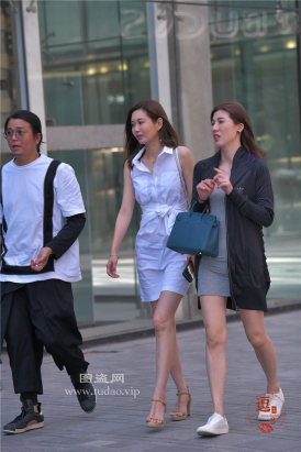 编码2357短裙美腿凉高